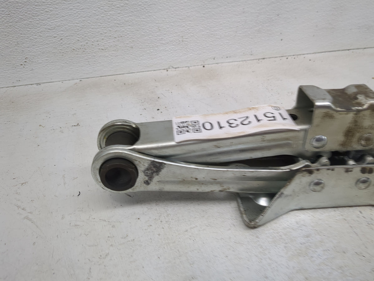 2008 Honda Accord Spare Scissor Car Jack 1512310 - Oemusedautoparts1.com