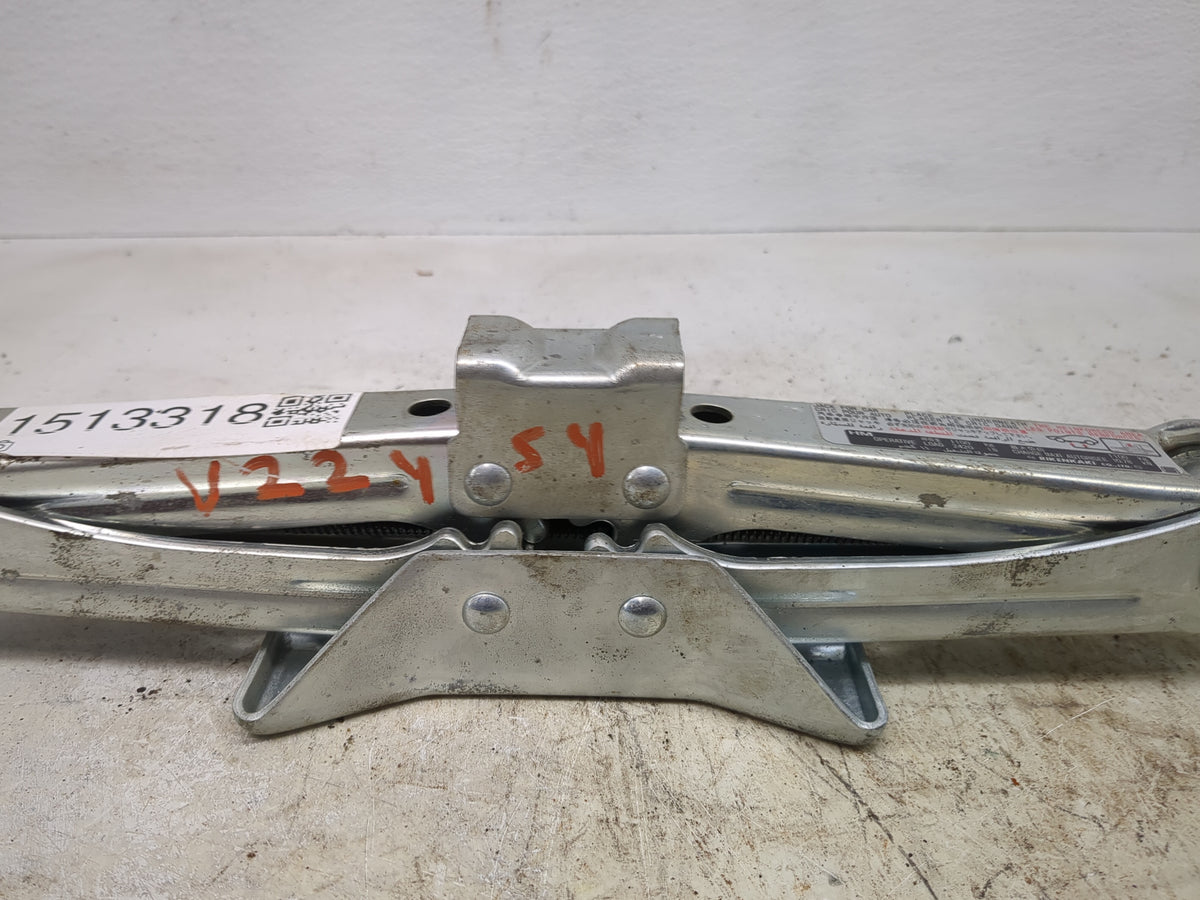 2008 Honda Accord Spare Scissor Car Jack 1513318 - Oemusedautoparts1.com