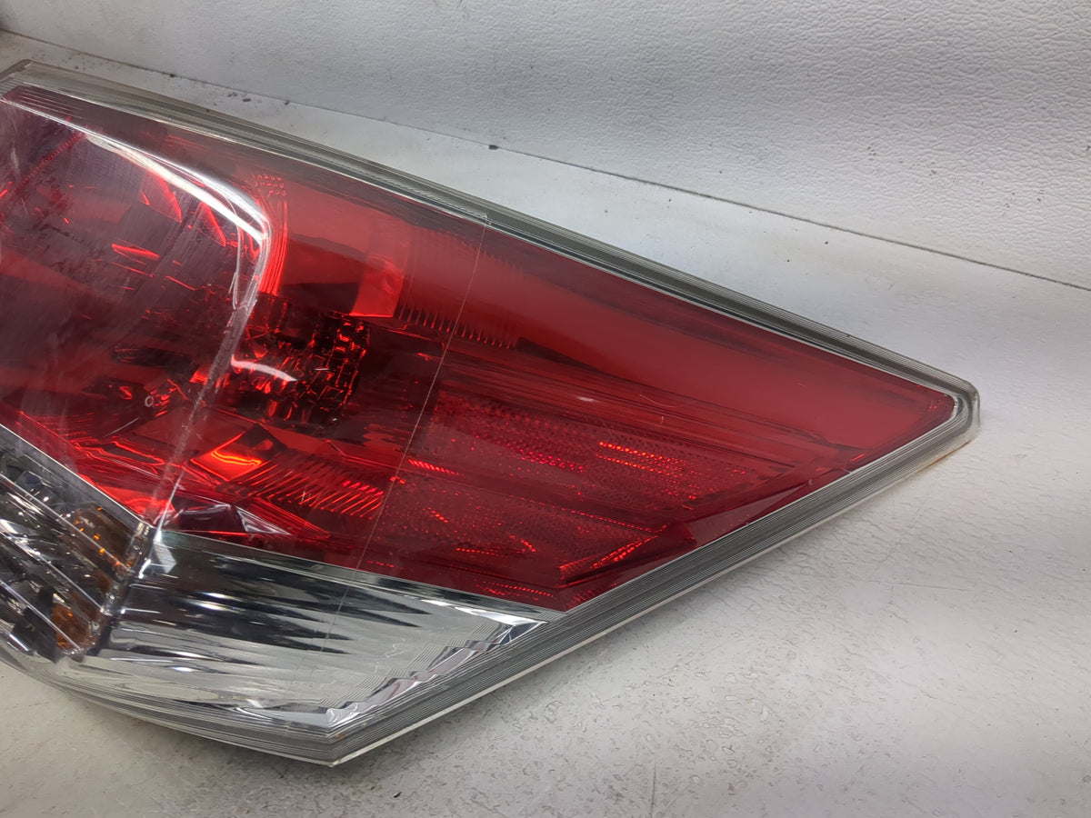 2008-2012 Honda Accord Tail Light Assembly Passenger Right OEM Fits Fits 2008 2009 2010 2011 2012 OEM Used Auto Parts - Oemu