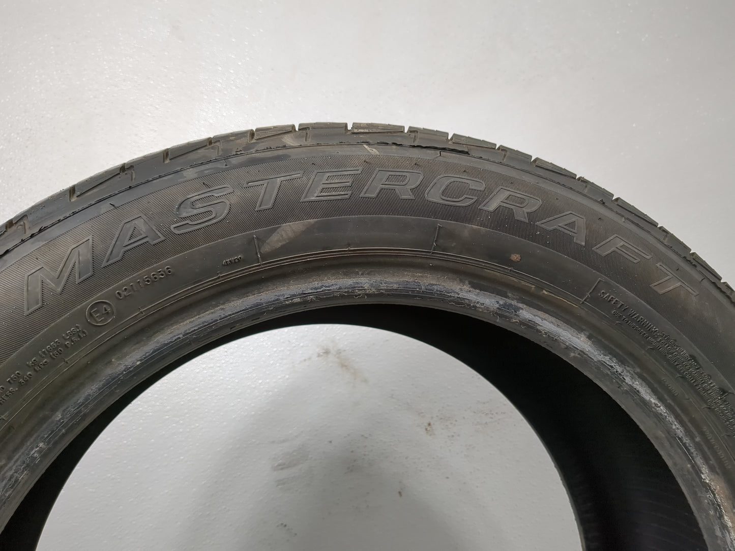 Used Tire 225/50R17 MASTERCRAFT COURSER QUEST 98V - Tread Depth 7/32 - Oemusedautoparts1.com
