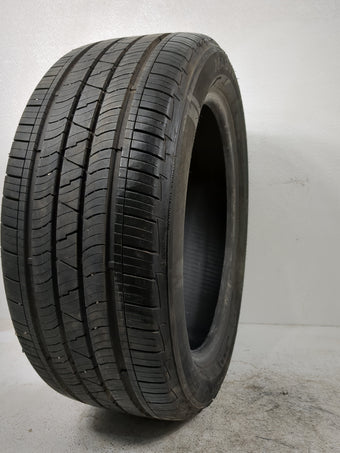 compare product Used Tire 225/50R17 MASTERCRAFT COURSER QUEST 98V - Tread Depth 7/32