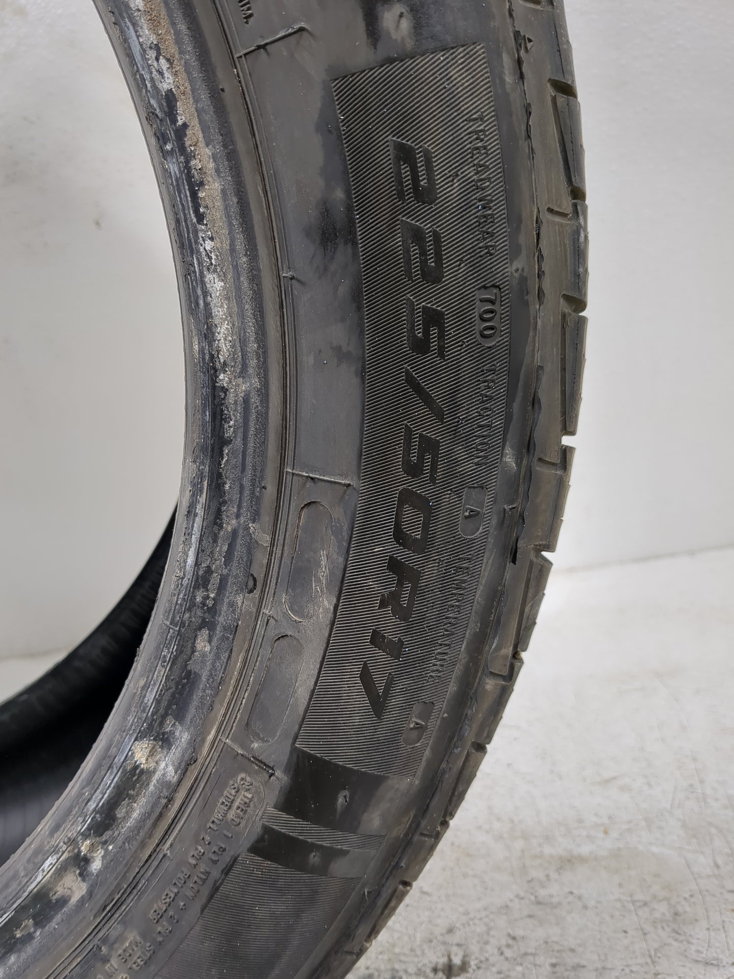 Used Tire 225/50R17 MASTERCRAFT COURSER QUEST 98V - Tread Depth 7/32 - Oemusedautoparts1.com