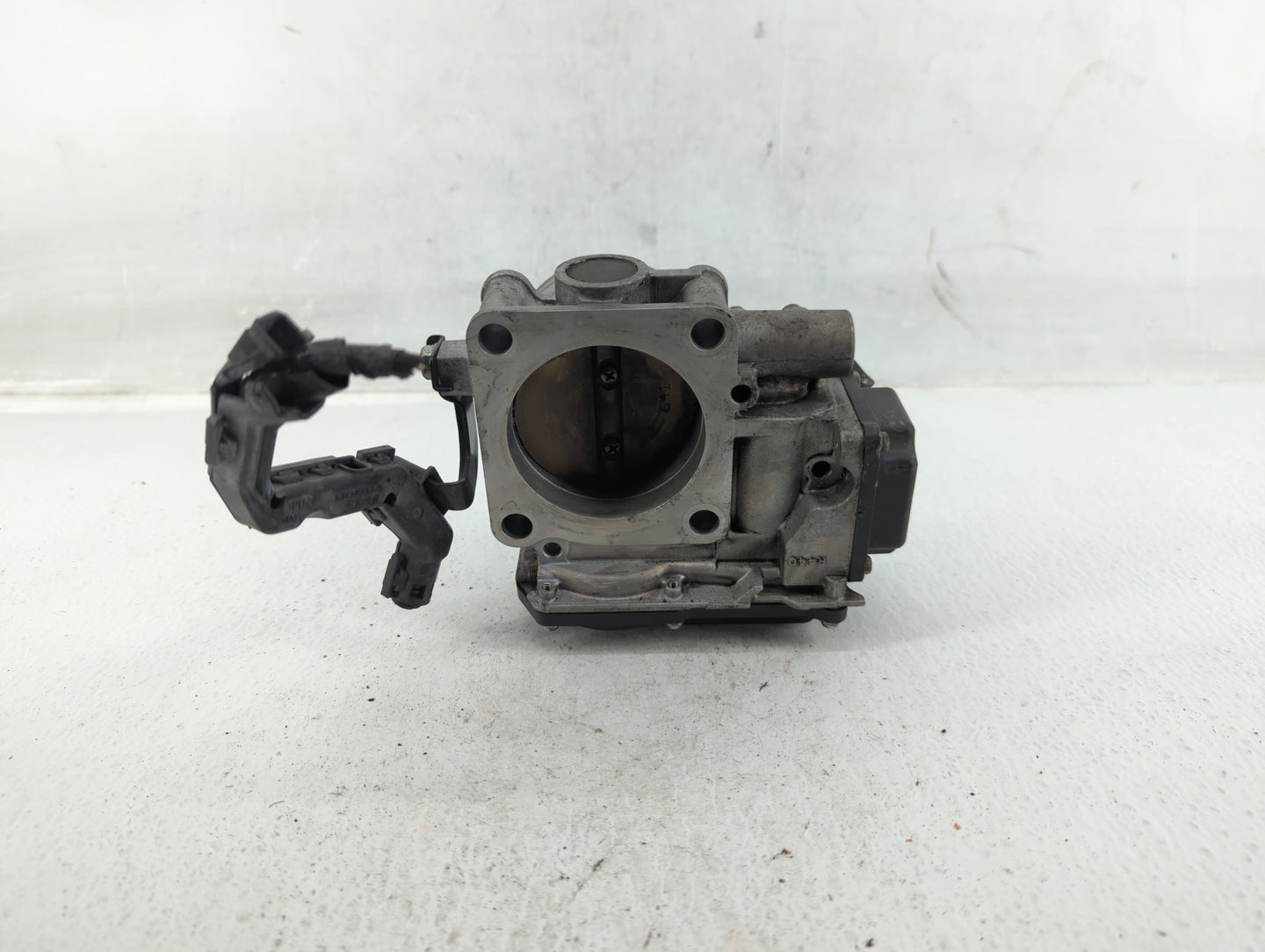 2008-2012 Honda Accord Throttle Body P/N:U21758034837 Fits Fits 2008 2009 2010 2011 2012 OEM Used Auto Parts - Oemusedautopa