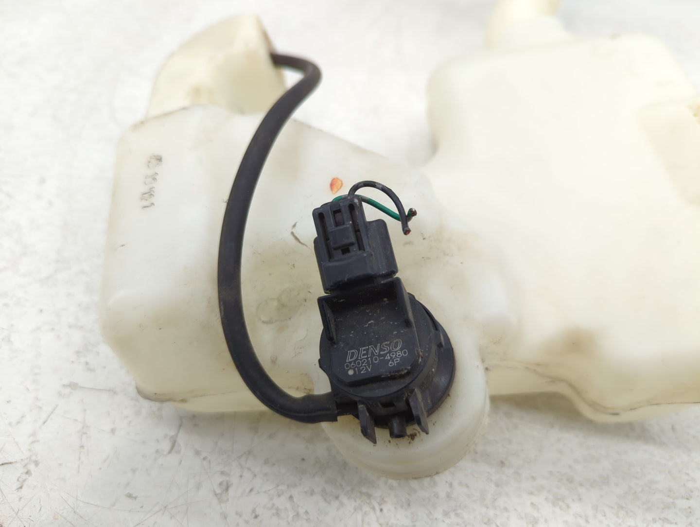 2008-2012 Honda Accord Windshield Washer Fluid Reservoir Bottle Oem - Oemusedautoparts1.com