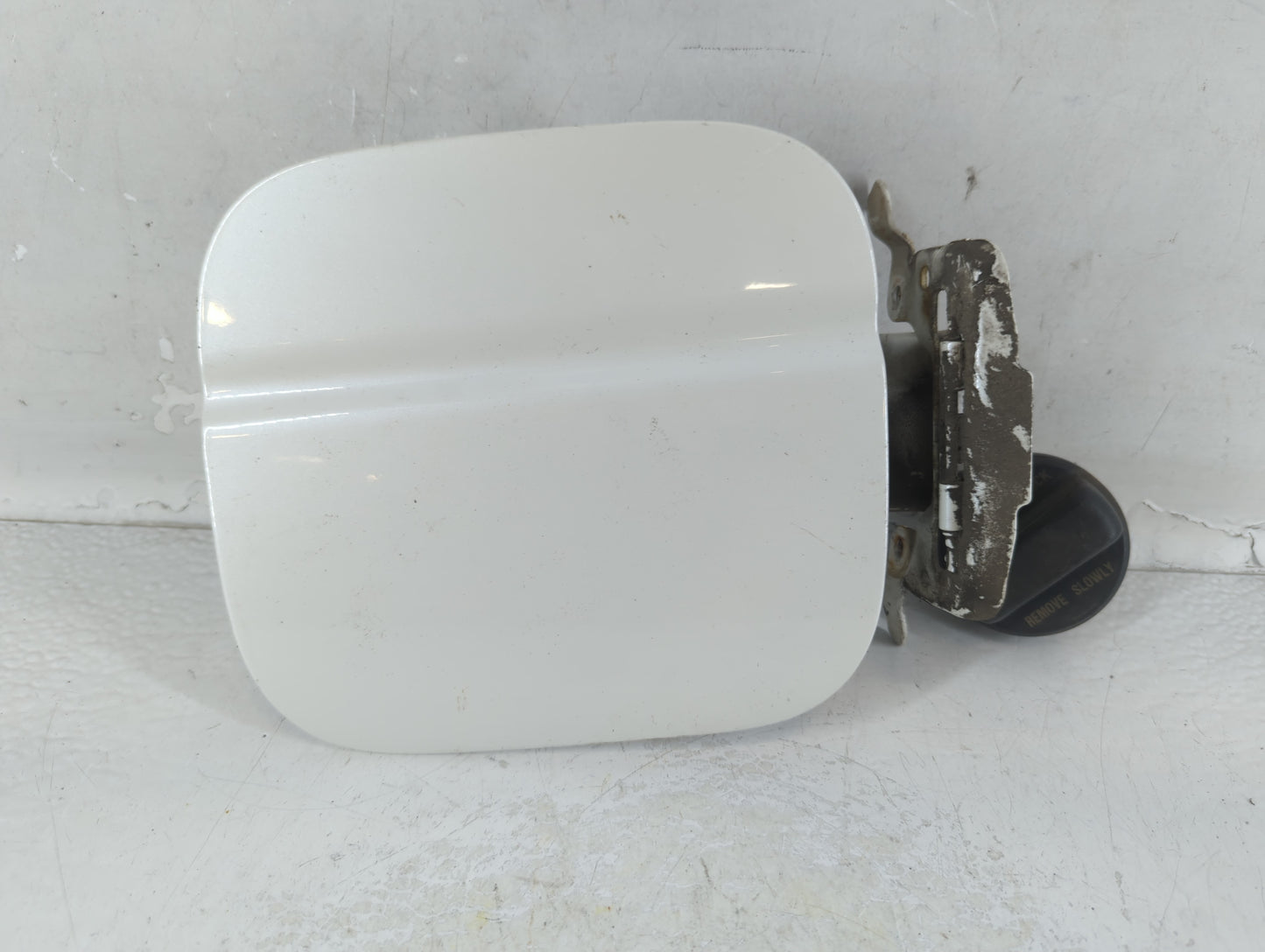 2008 Honda Accord Fuel Tank Door Lid Gas Tank - Oemusedautoparts1.com