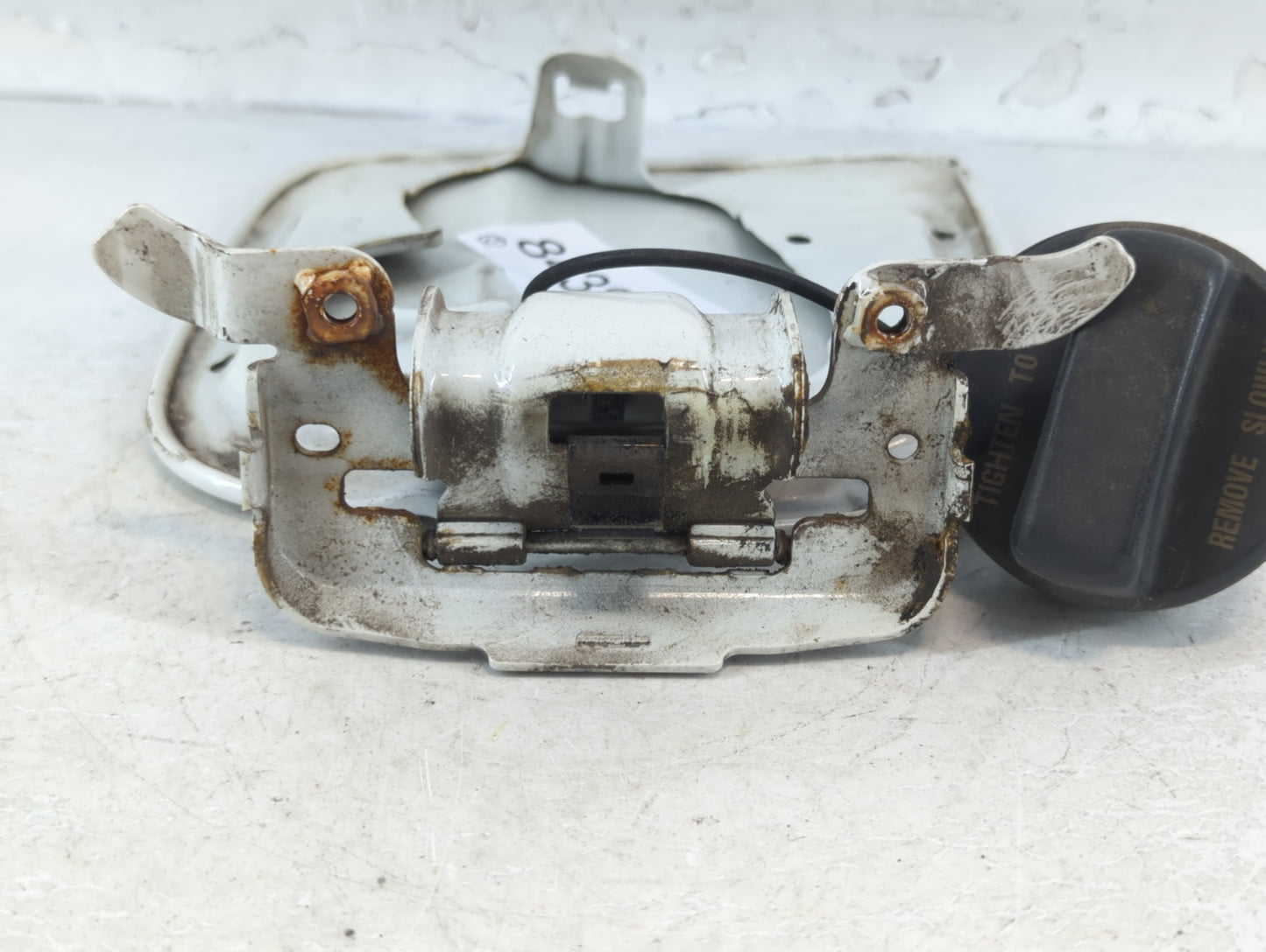 2008 Honda Accord Fuel Tank Door Lid Gas Tank - Oemusedautoparts1.com