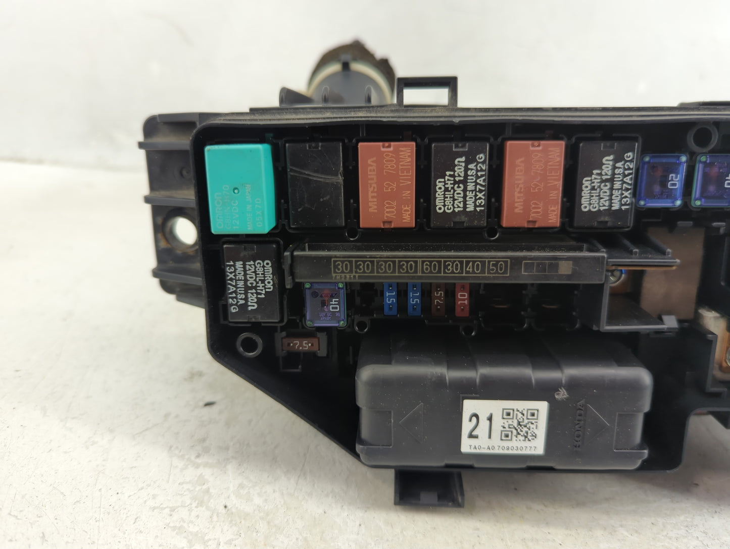2008-2012 Honda Accord Fusebox Fuse Box Panel Relay Module Fits Fits 2008 2009 2010 2011 2012 OEM Used Auto Parts - Oemuseda