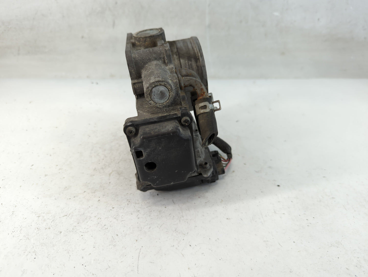 2008-2012 Honda Accord Throttle Body P/N:U22250504751 Fits Fits 2008 2009 2010 2011 2012 OEM Used Auto Parts - Oemusedautopa