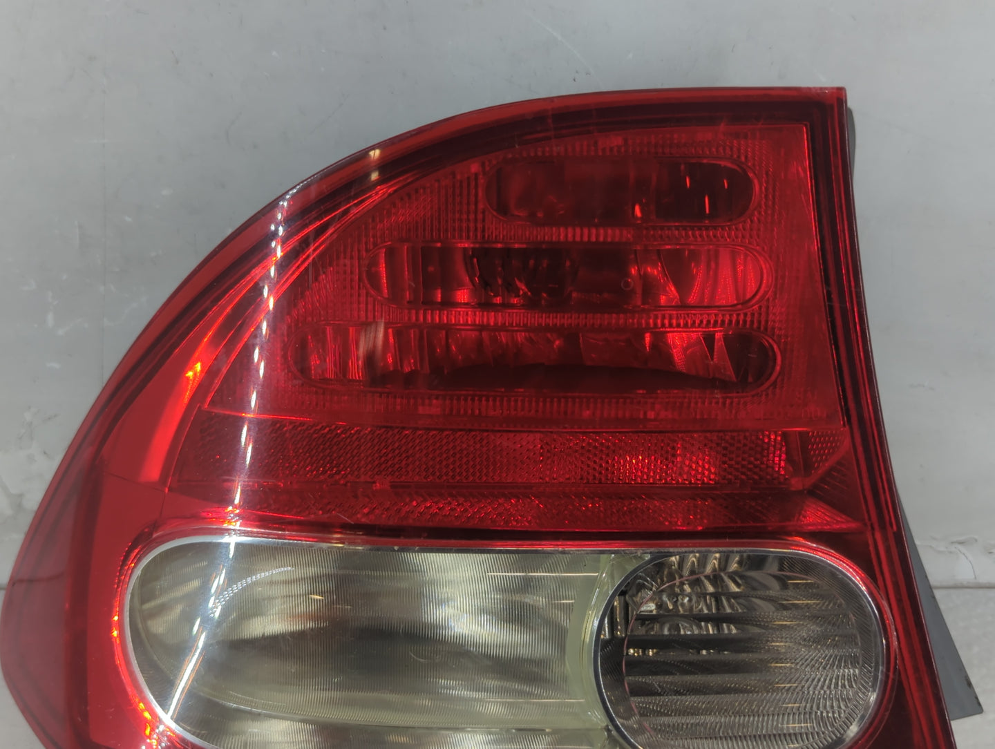 2006-2011 Honda Civic Tail Light Assembly Passenger Right OEM Fits Fits 2006 2007 2008 2009 2010 2011 OEM Used Auto Parts - 