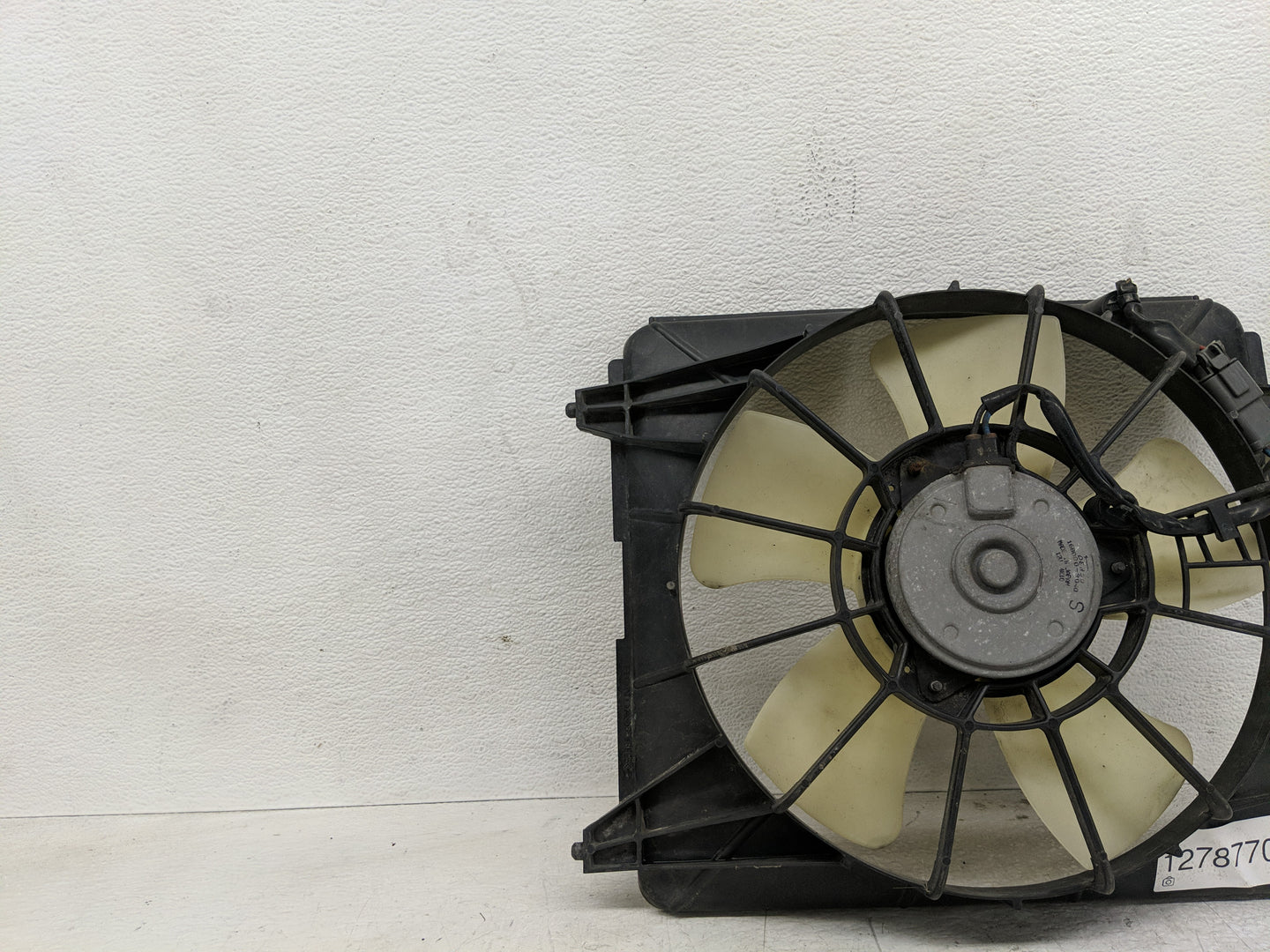 2006-2011 Honda Civic Electric Radiator Cooling Fan Motor Assembly P/N:168000-8040 Fits Fits 2006 2007 2008 2009 2010 2011 O