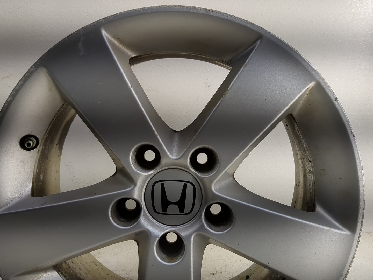 2008-2011 Honda Civic Oem Wheel Rim - Oemusedautoparts1.com