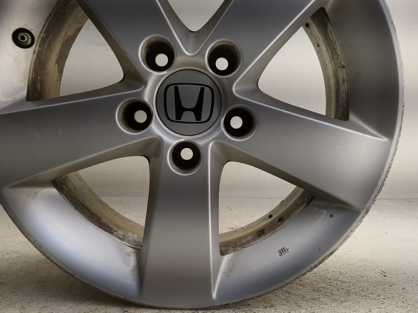 2008-2011 Honda Civic Oem Wheel Rim - Oemusedautoparts1.com