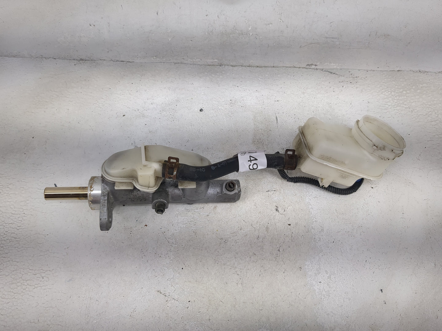 2006-2011 Honda Civic Brake Master Cylinder 1490567 - Oemusedautoparts1.com