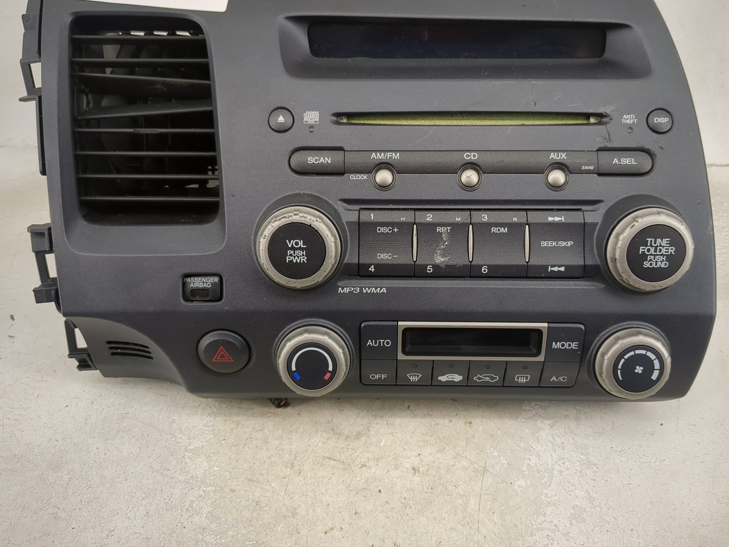 2006-2010 Honda Civic Radio AM FM Cd Player Receiver Replacement P/N:39101-SNA-A610-M1 MF726AJ Fits OEM Used Auto Parts - Oe