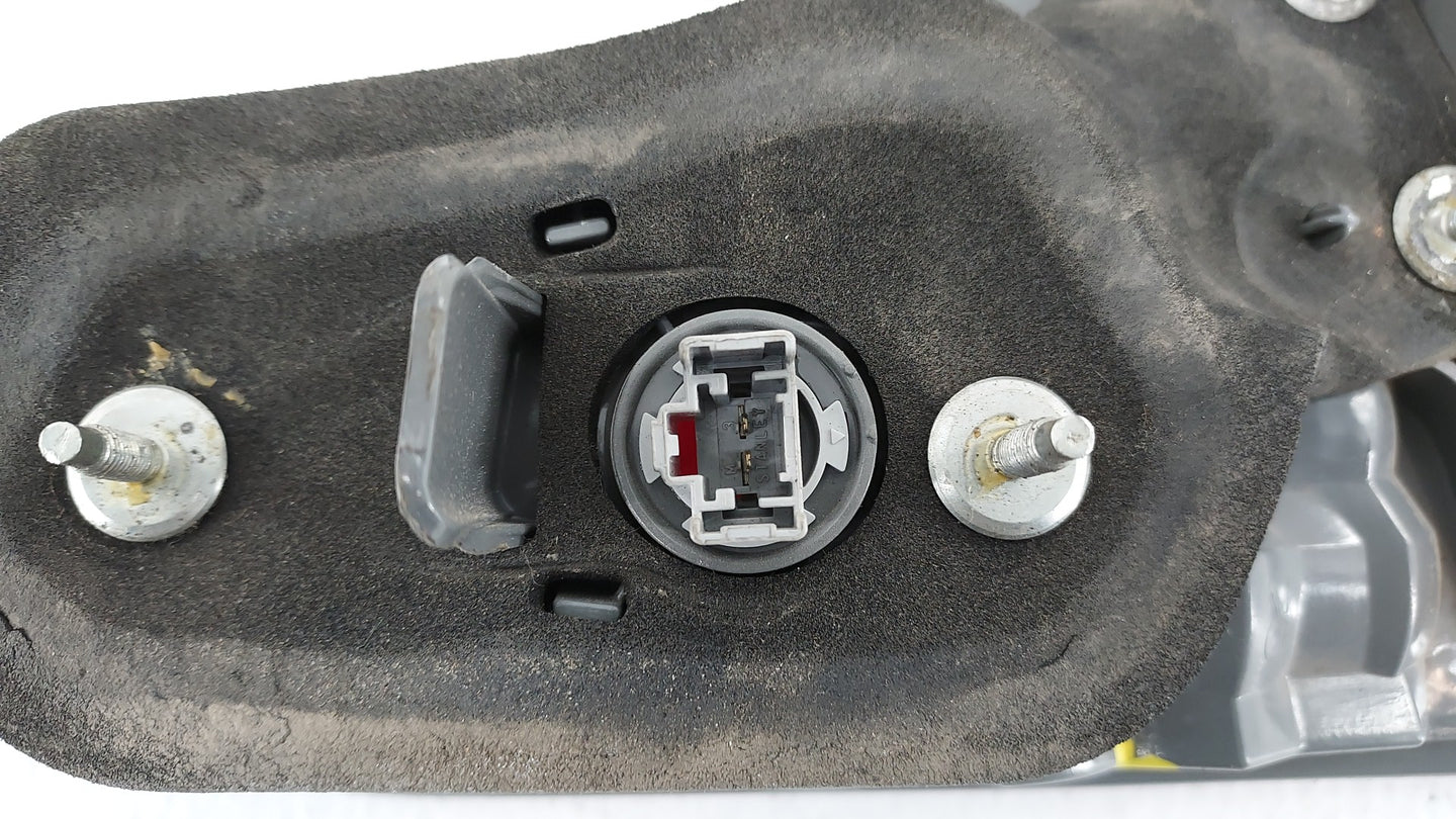 2006-2011 Honda Civic Tail Light Assembly Passenger Right OEM Fits Fits 2006 2007 2008 2009 2010 2011 OEM Used Auto Parts - 