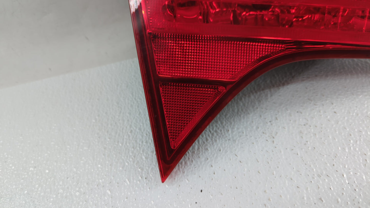 2006-2011 Honda Civic Tail Light Assembly Driver Left OEM Fits Fits 2006 2007 2008 2009 2010 2011 OEM Used Auto Parts - Oemu