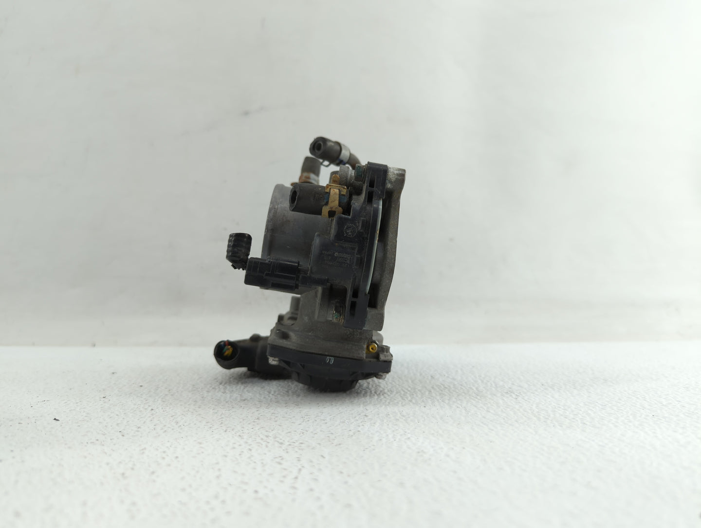 2006-2011 Honda Civic Throttle Body P/N:GMA4A Fits Fits 2006 2007 2008 2009 2010 2011 OEM Used Auto Parts - Oemusedautoparts