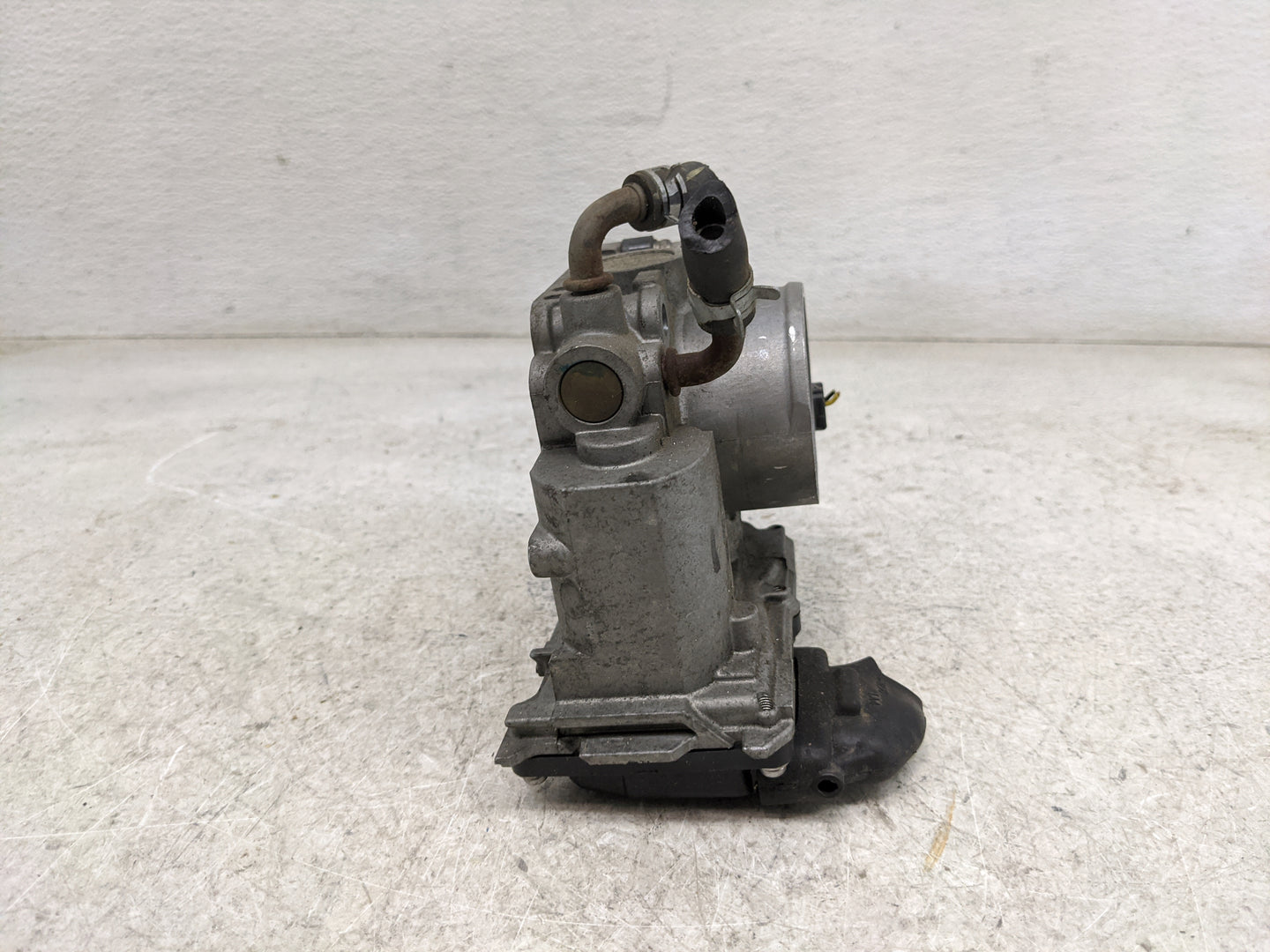 2006-2011 Honda Civic Throttle Body Fits Fits 2006 2007 2008 2009 2010 2011 OEM Used Auto Parts - Oemusedautoparts1.com