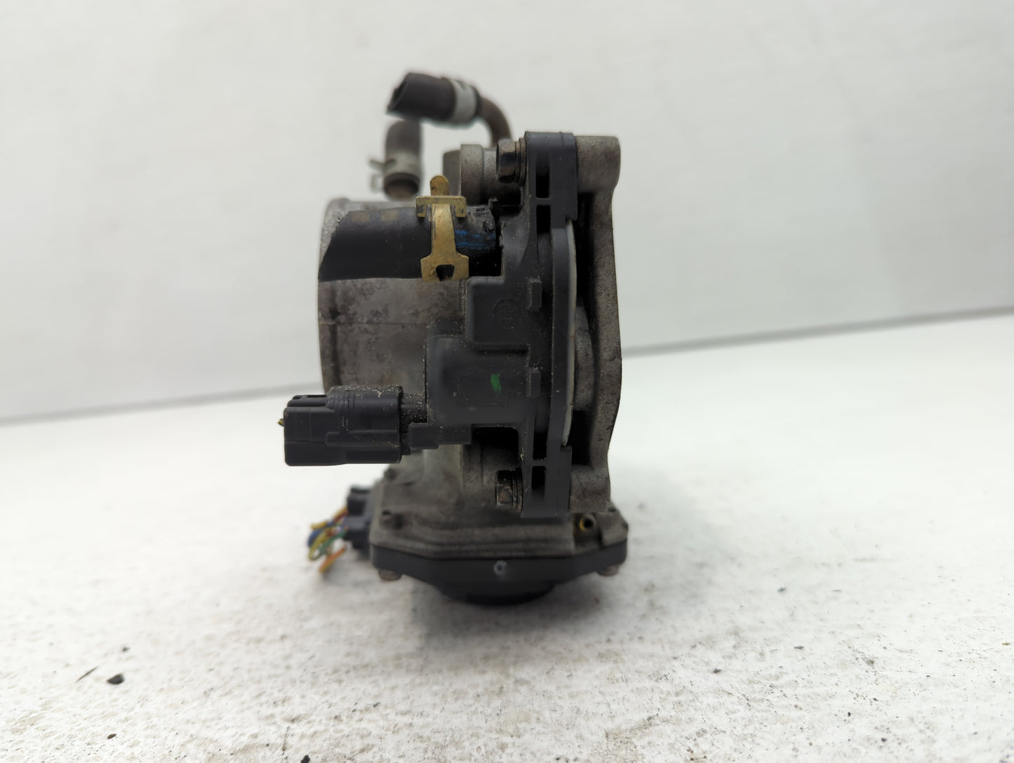 2006-2011 Honda Civic Throttle Body P/N:U20356581614 Fits Fits 2006 2007 2008 2009 2010 2011 OEM Used Auto Parts - Oemusedau
