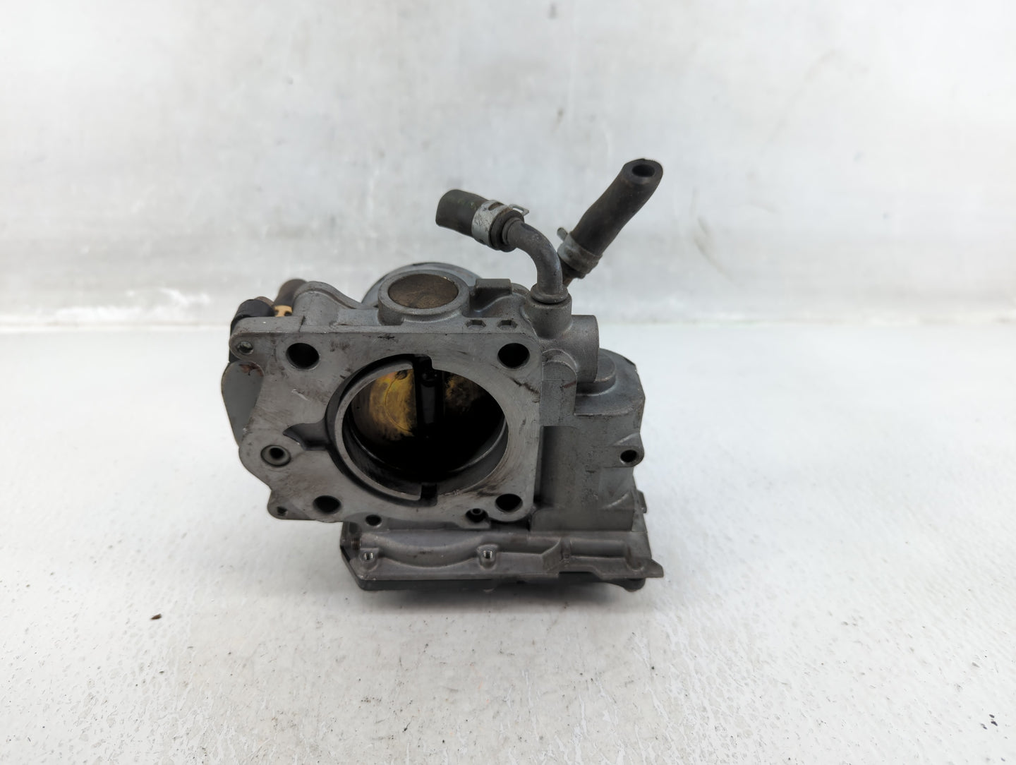 2006-2011 Honda Civic Throttle Body P/N:U10398032154 Fits Fits 2006 2007 2008 2009 2010 2011 OEM Used Auto Parts - Oemusedau