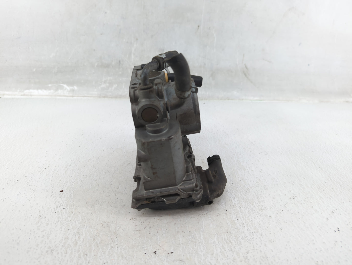 2006-2011 Honda Civic Throttle Body P/N:U10398032154 Fits Fits 2006 2007 2008 2009 2010 2011 OEM Used Auto Parts - Oemusedau