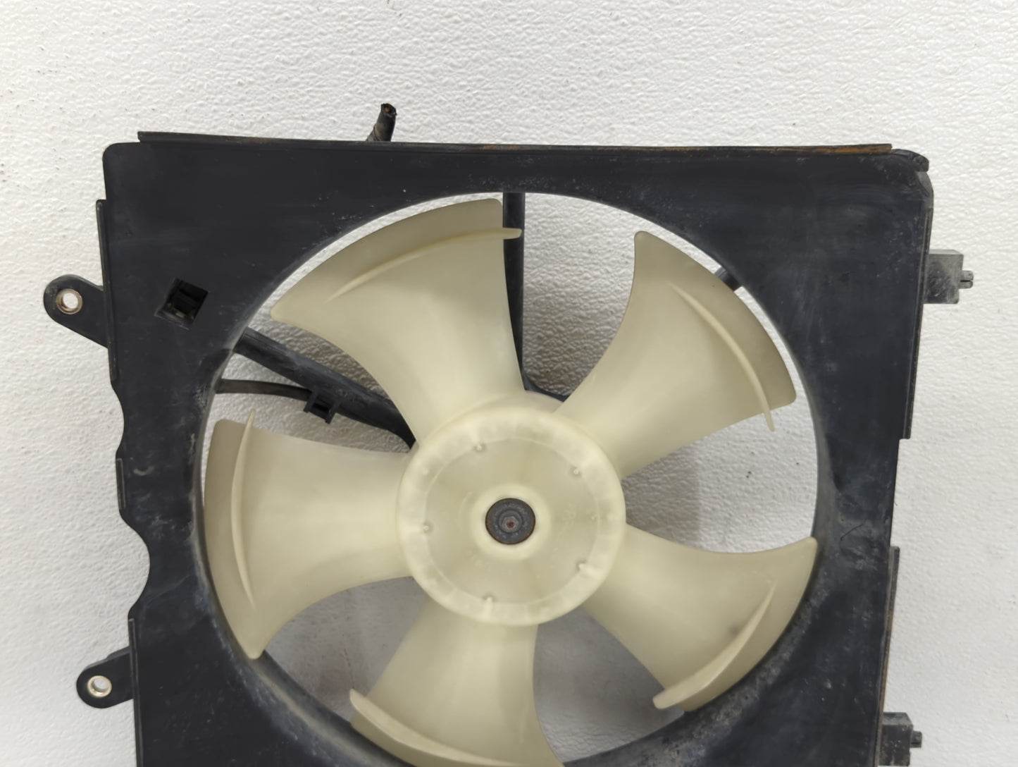 2006-2011 Honda Civic Left Radiator Fan Motor Assembly Cream 617180 - Oemusedautoparts1.com