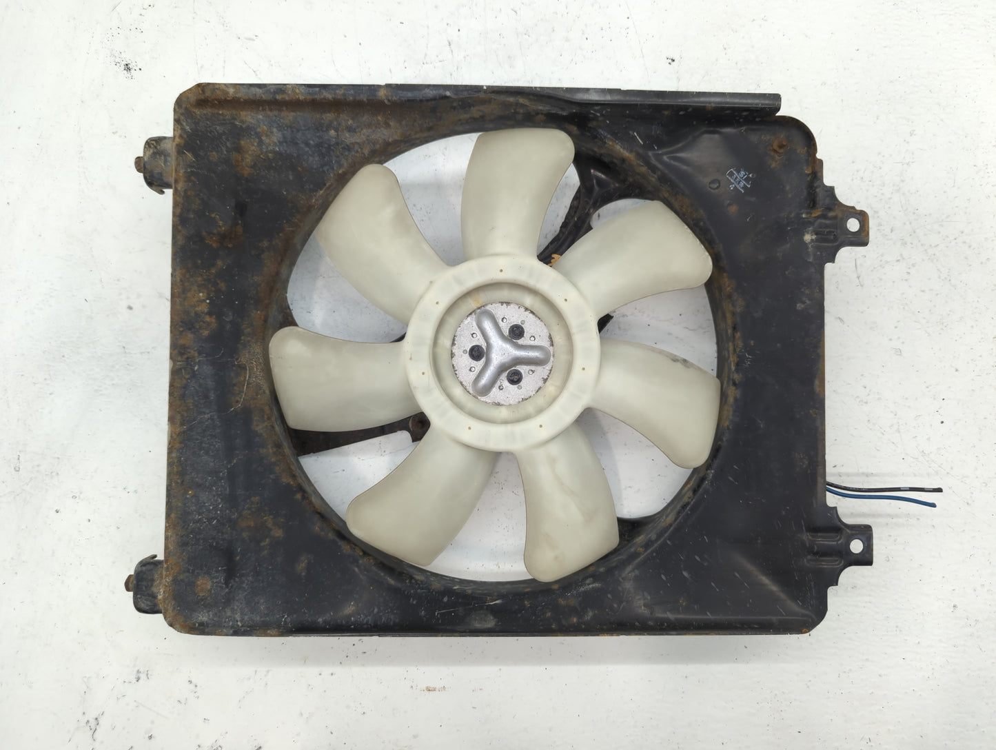 2006-2011 Honda Civic Left Radiator Fan Motor Assembly Cream 617182 - Oemusedautoparts1.com