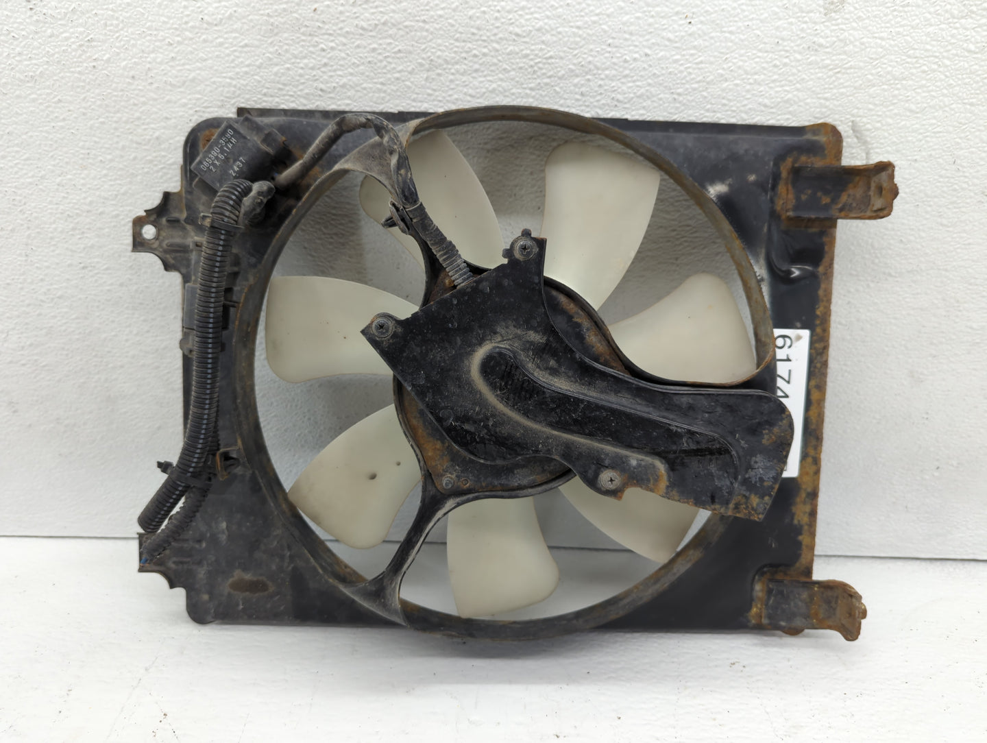 2006-2011 Honda Civic Left Radiator Fan Motor Assembly Black - Oemusedautoparts1.com
