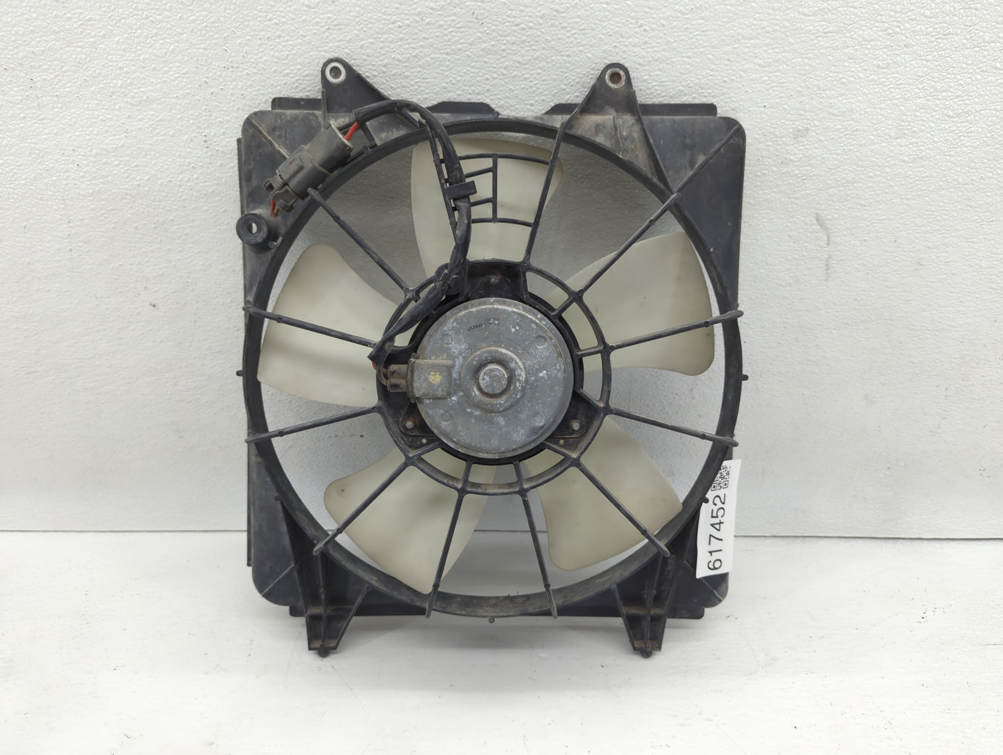 2006-2011 Honda Civic Left Radiator Fan Motor Assembly Cream 617452 - Oemusedautoparts1.com