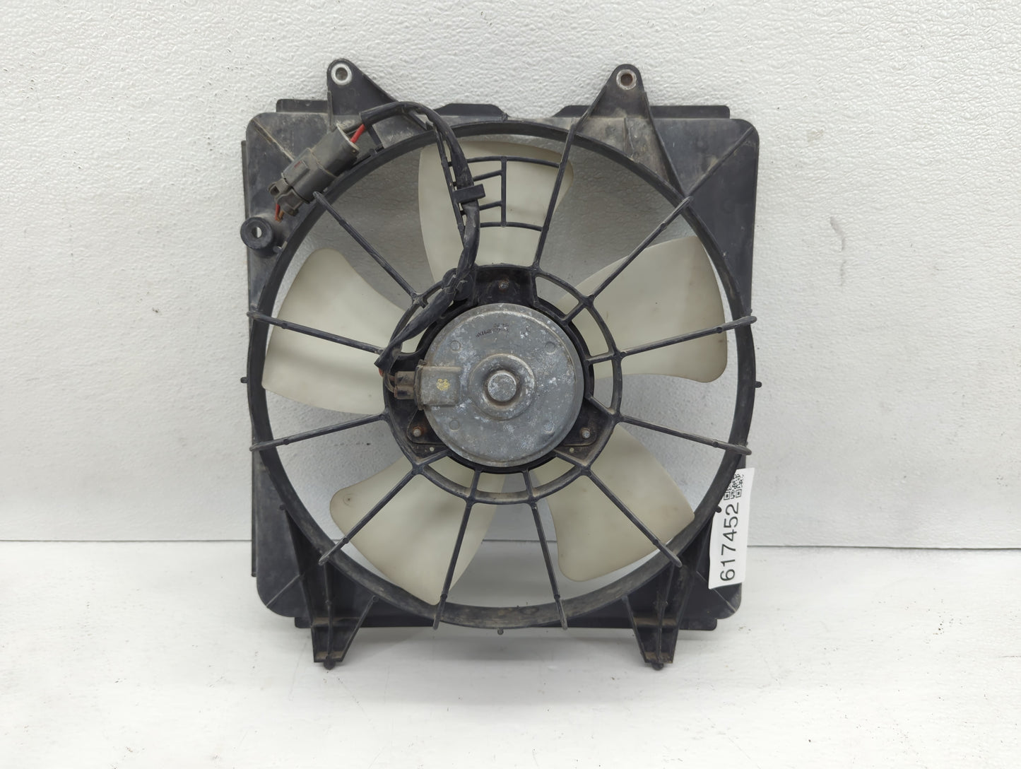 2006-2011 Honda Civic Left Radiator Fan Motor Assembly Cream 617452 - Oemusedautoparts1.com