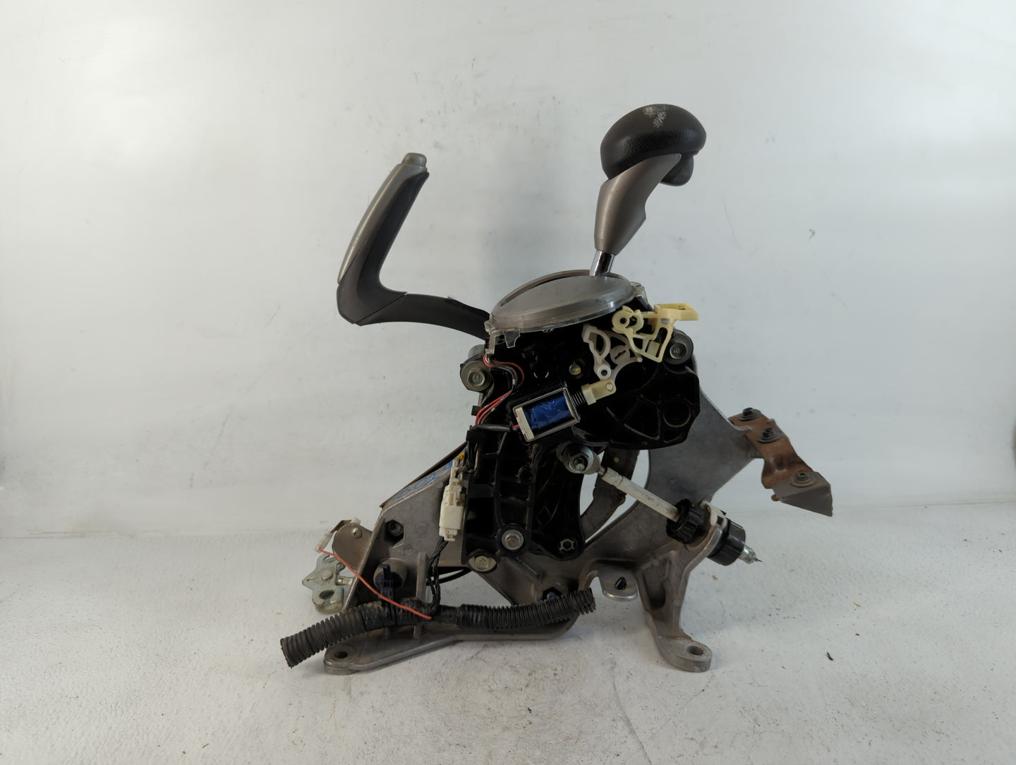 2008 Honda Civic Floor Console Assembly Shifter - Oemusedautoparts1.com