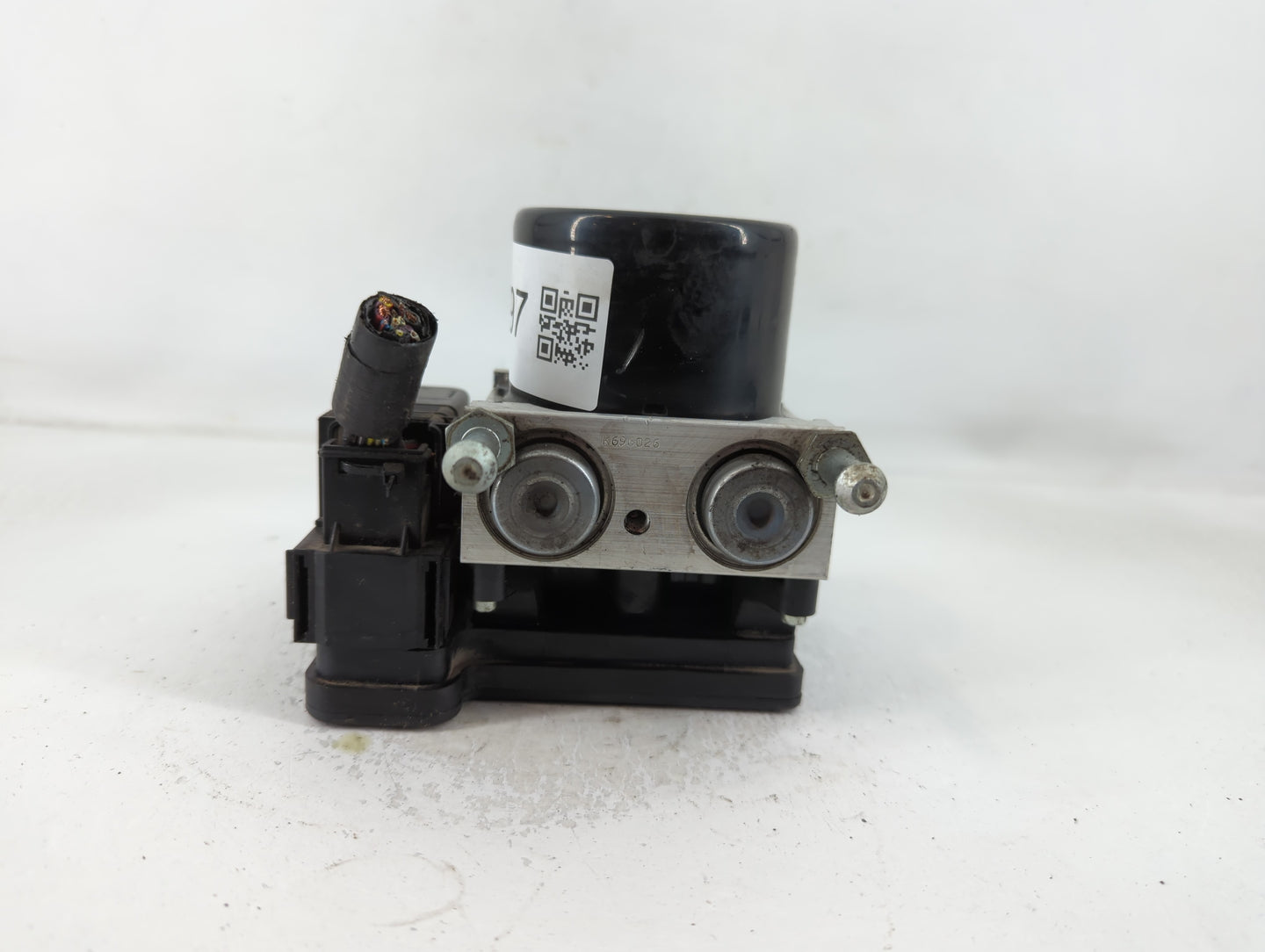 2008 Honda Civic ABS Pump Control Module Replacement P/N:7E5C-2C346-AA Fits OEM Used Auto Parts - Oemusedautoparts1.com