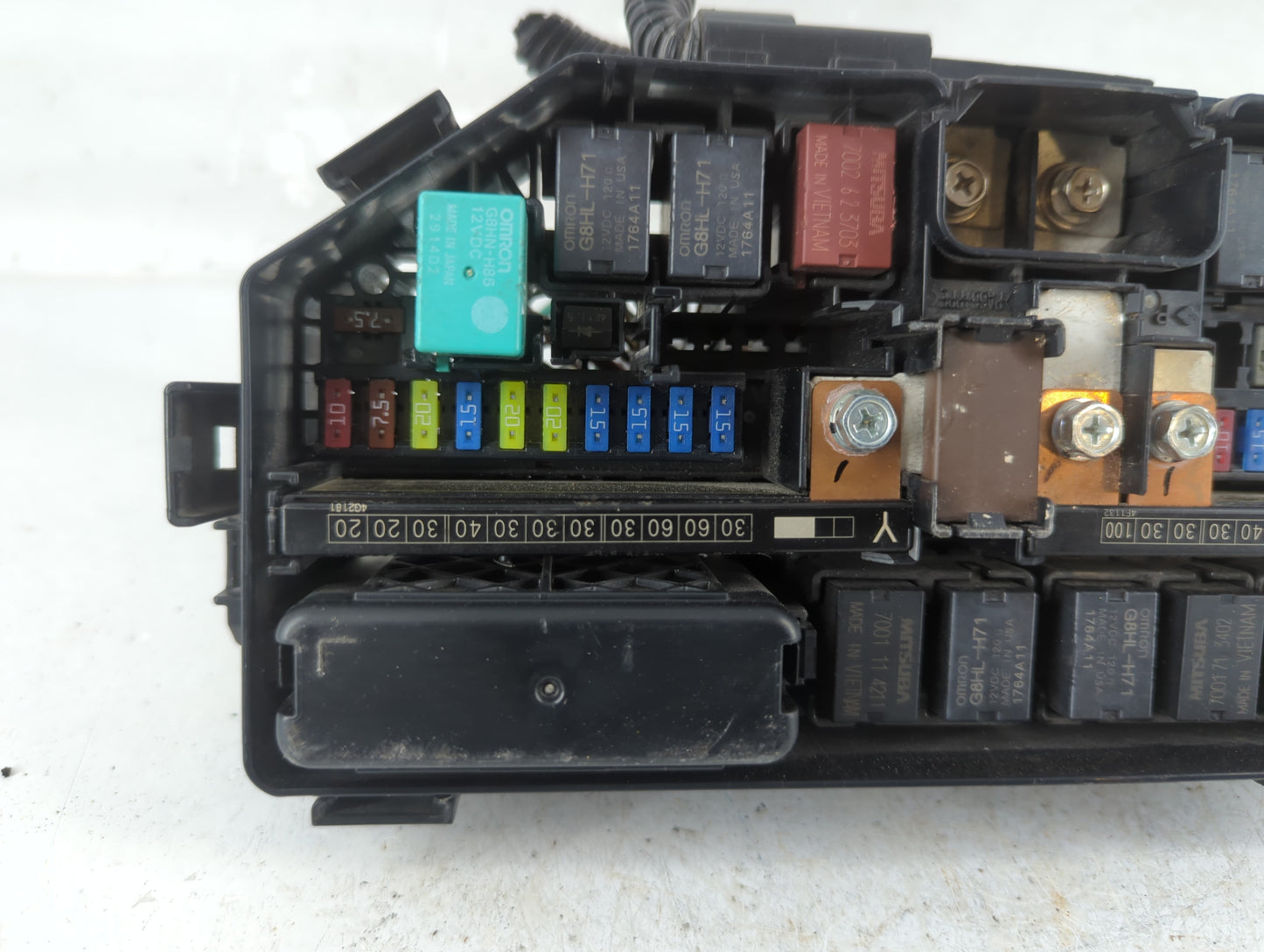 2008-2011 Honda Civic Fusebox Fuse Box Panel Relay Module P/N:140912 TR0 A012 A0 Fits Fits 2008 2009 2010 2011 OEM Used Auto