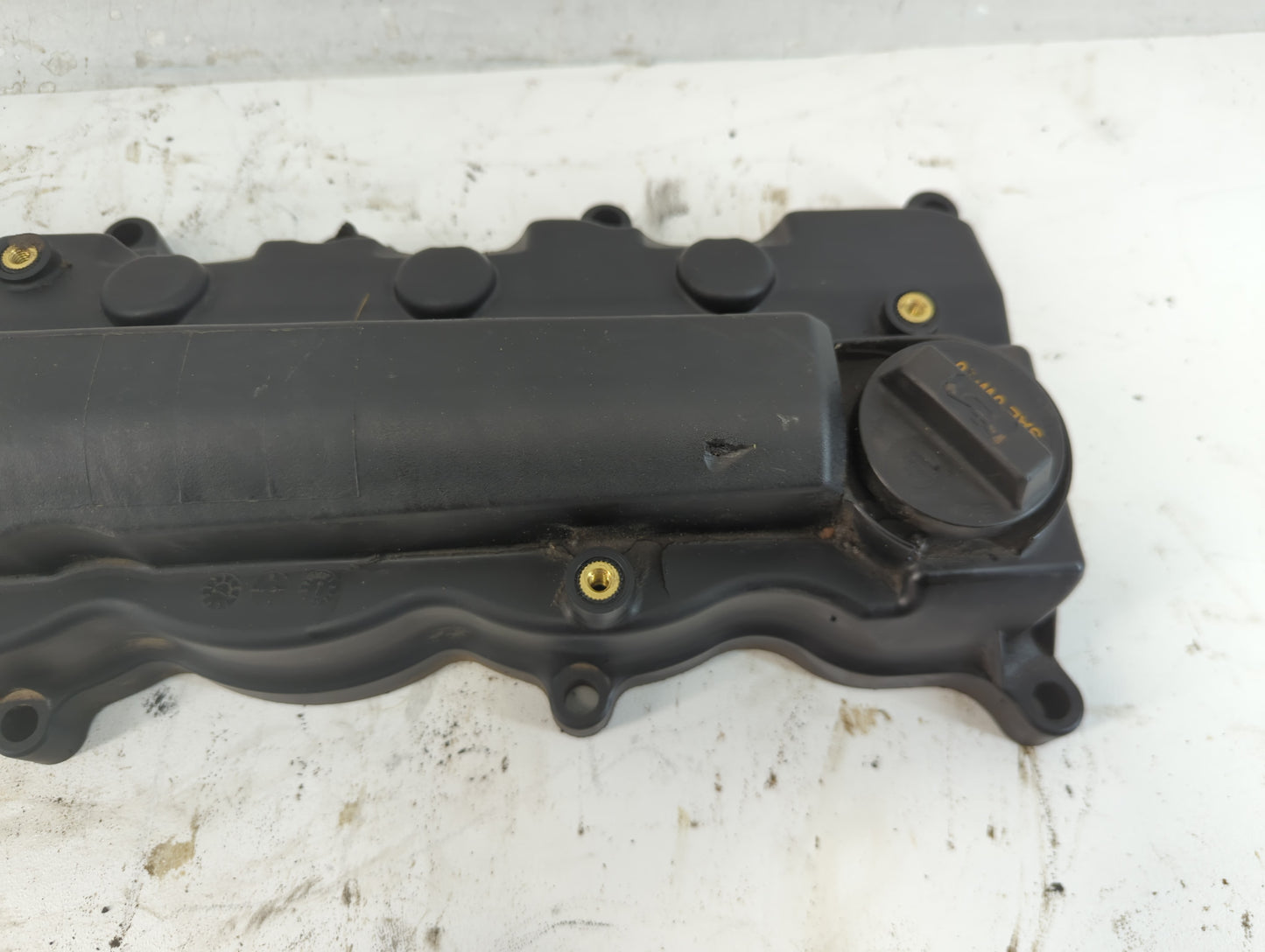 2008 Honda Civic Driver Left Cylinder Head Valve Cover P/N:>PA66-GF33< Fits OEM Used Auto Parts - Oemusedautoparts1.com