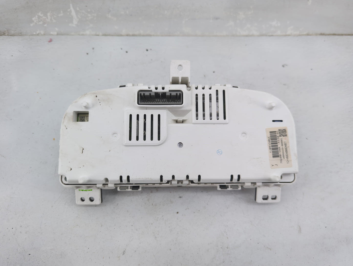 2008 Honda Civic Instrument Cluster Speedometer Gauges P/N:78200-SNA-A120-M1 Miles:110K Fits OEM Used Auto Parts - Oemusedau