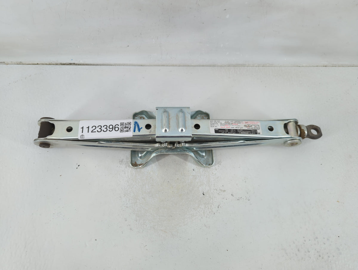 2008 Honda Cr-v Spare Scissor Car Jack 1123396 - Oemusedautoparts1.com