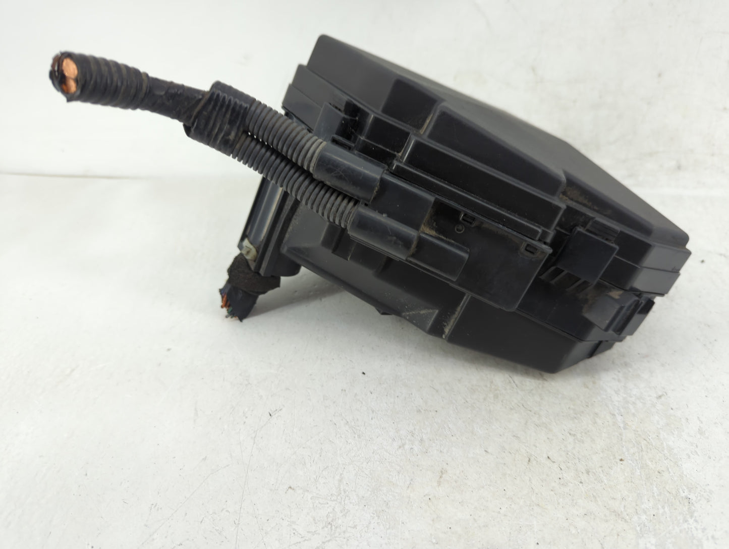 2007-2011 Honda Cr-V Fusebox Fuse Box Panel Relay Module Fits Fits 2007 2008 2009 2010 2011 OEM Used Auto Parts - Oemusedaut