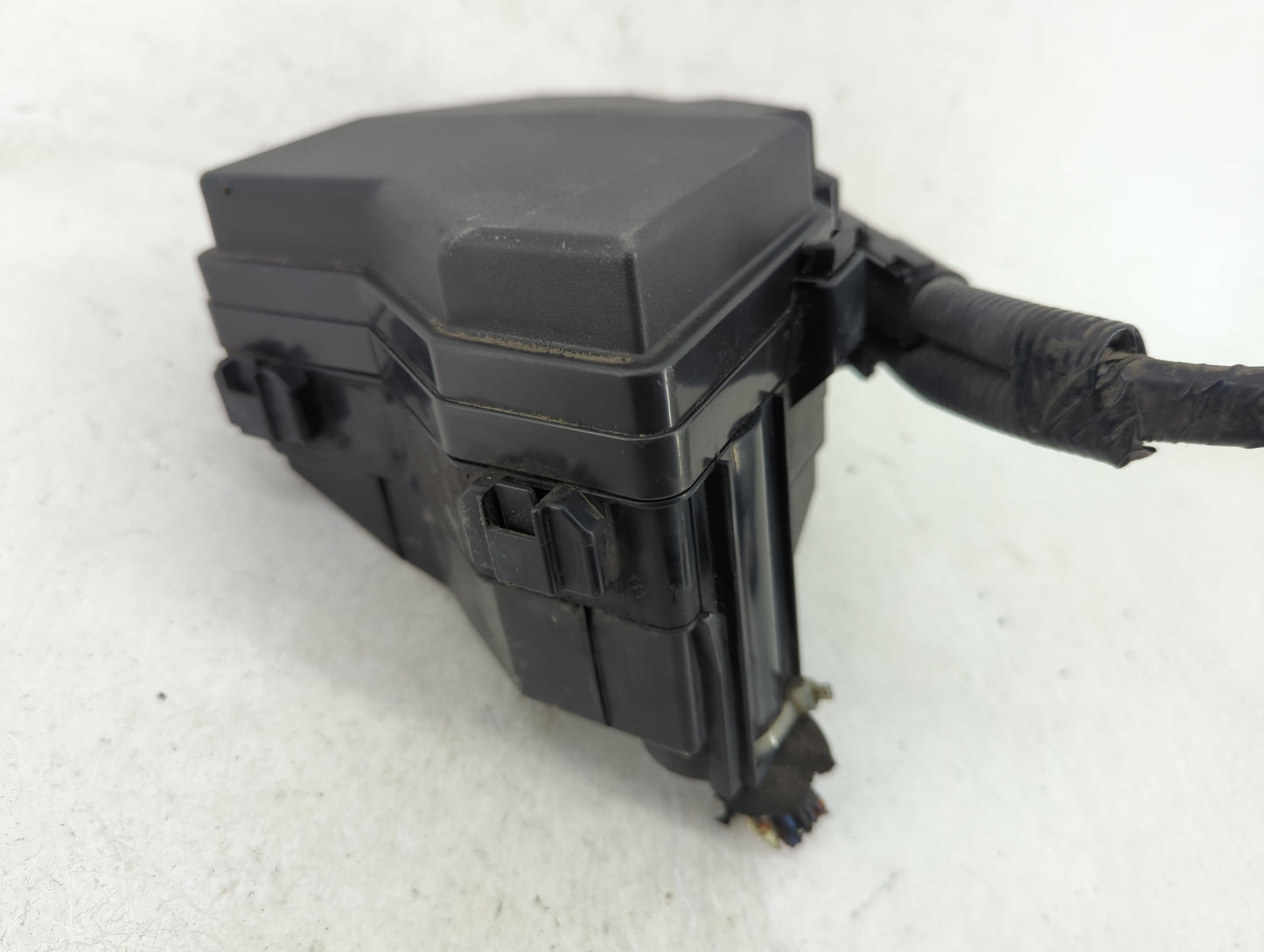 2007-2011 Honda Cr-V Fusebox Fuse Box Panel Relay Module Fits Fits 2007 2008 2009 2010 2011 OEM Used Auto Parts - Oemusedaut