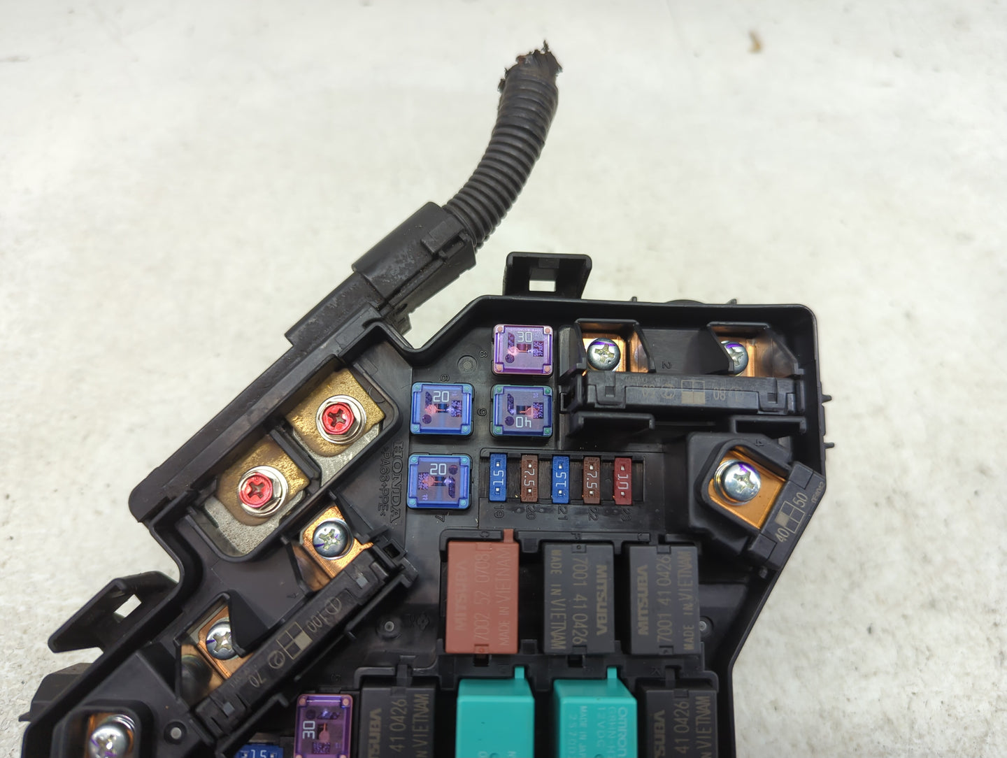 2007-2011 Honda Cr-V Fusebox Fuse Box Panel Relay Module P/N:SWA-0030 Fits Fits 2007 2008 2009 2010 2011 OEM Used Auto Parts