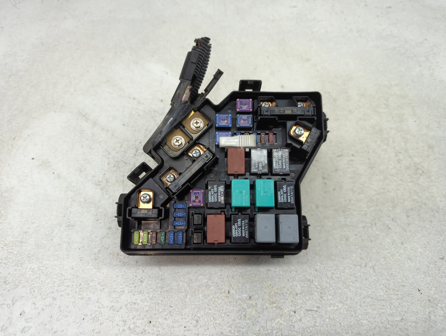 2007-2011 Honda Cr-V Fusebox Fuse Box Panel Relay Module P/N:SWA-0030 Fits Fits 2007 2008 2009 2010 2011 OEM Used Auto Parts
