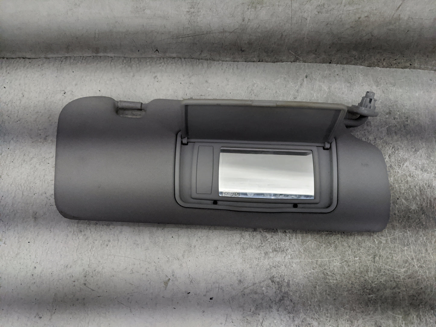 2007-2011 Honda Cr-V Sun Visor Shade Replacement Passenger Right Mirror Fits Fits 2007 2008 2009 2010 2011 OEM Used Auto Par