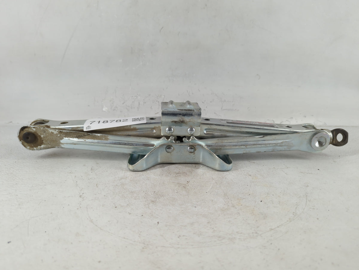 2008 Honda Cr-v Spare Scissor Car Jack 718782 - Oemusedautoparts1.com