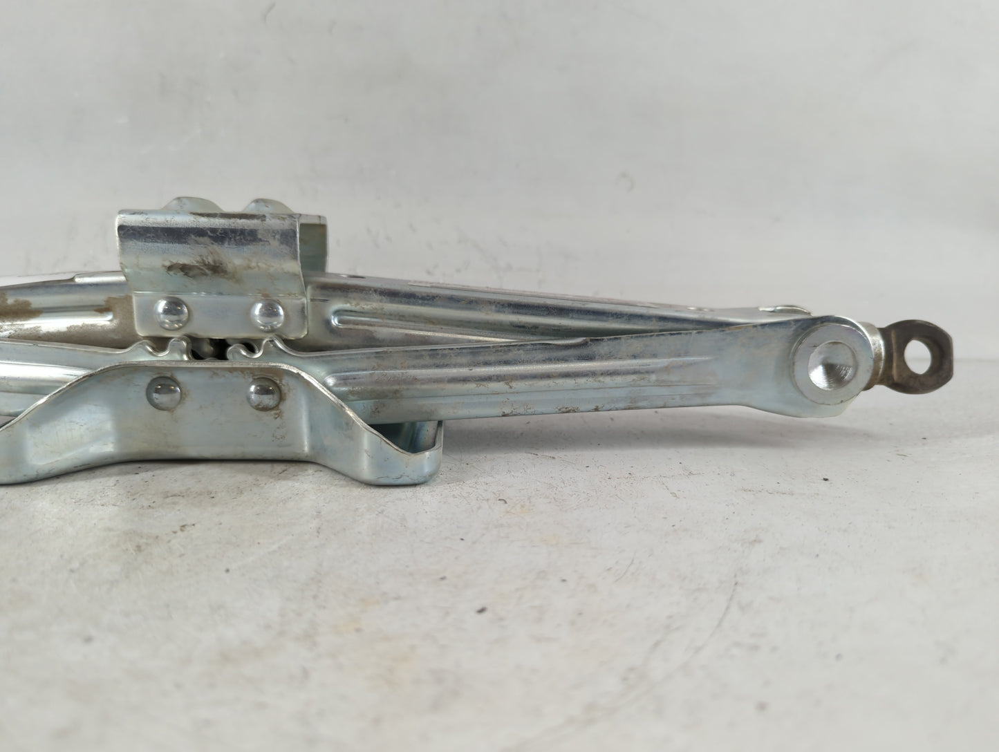 2008 Honda Cr-v Spare Scissor Car Jack 718782 - Oemusedautoparts1.com
