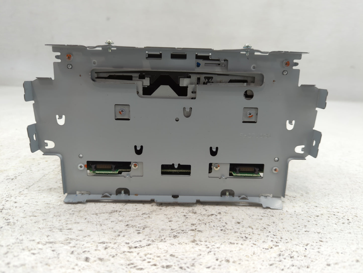 2008-2009 Honda Cr-v Am Fm Cd Player Radio Receiver - Oemusedautoparts1.com