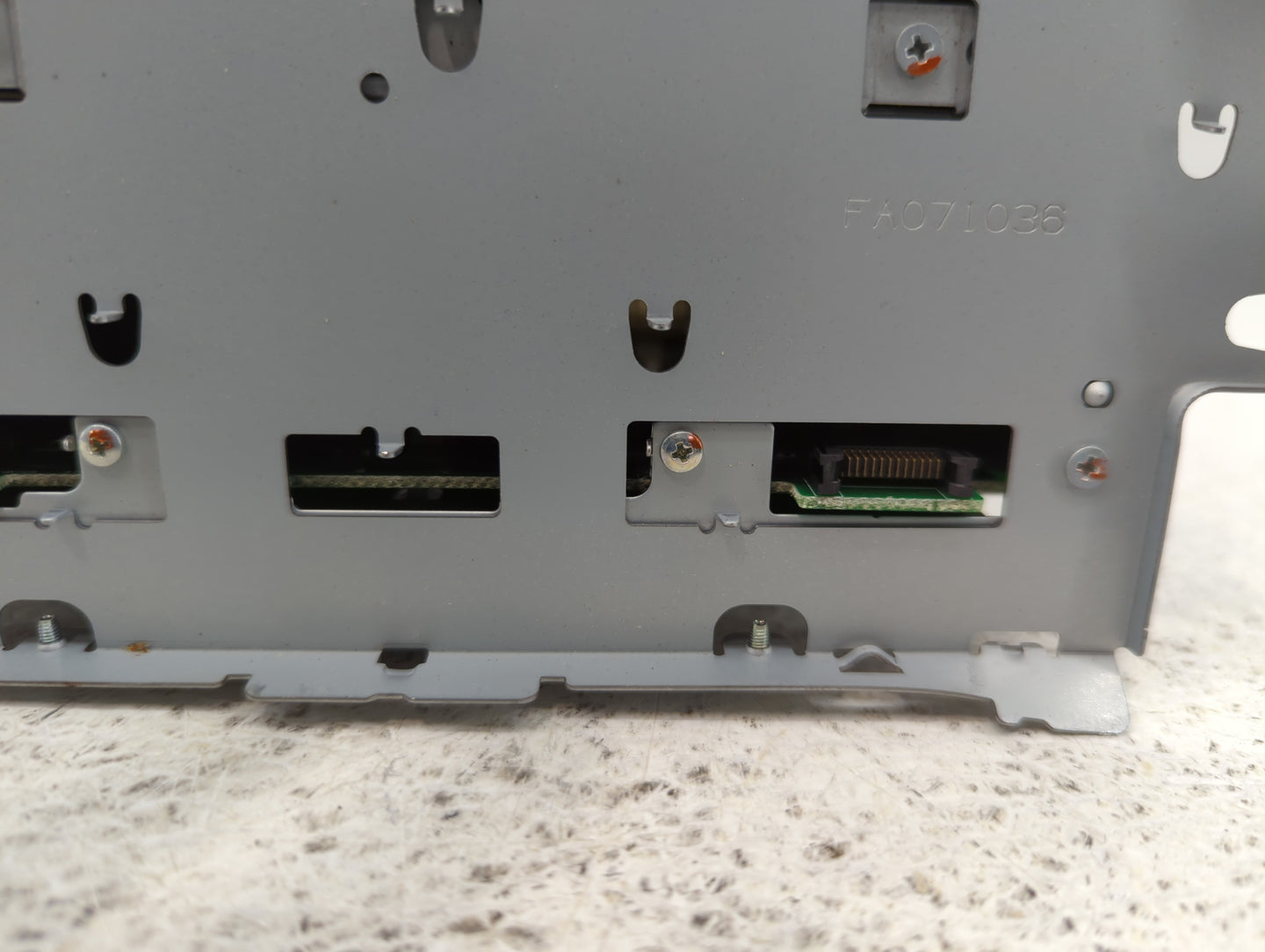 2008-2009 Honda Cr-v Am Fm Cd Player Radio Receiver - Oemusedautoparts1.com