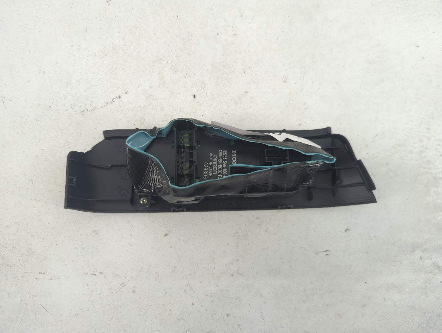 2007-2008 Honda Fit Master Power Window Switch Replacement Driver Side Left P/N:35755-SAA-406-M1 C8H-H64-BG30-PJ Fits OEM Us