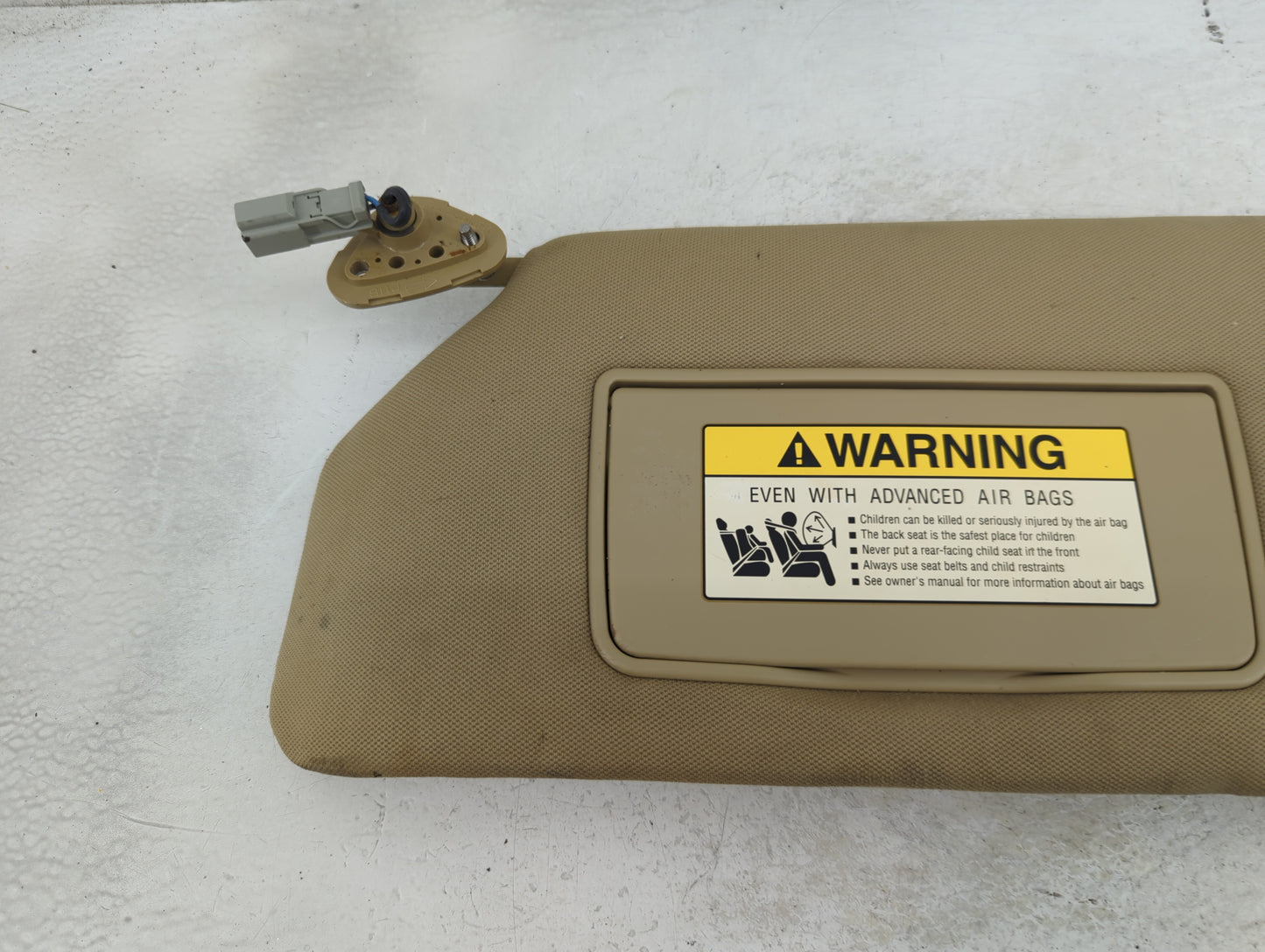 2006-2010 Honda Odyssey Sun Visor Shade Replacement Driver Left Mirror Fits Fits 2006 2007 2008 2009 2010 OEM Used Auto Part