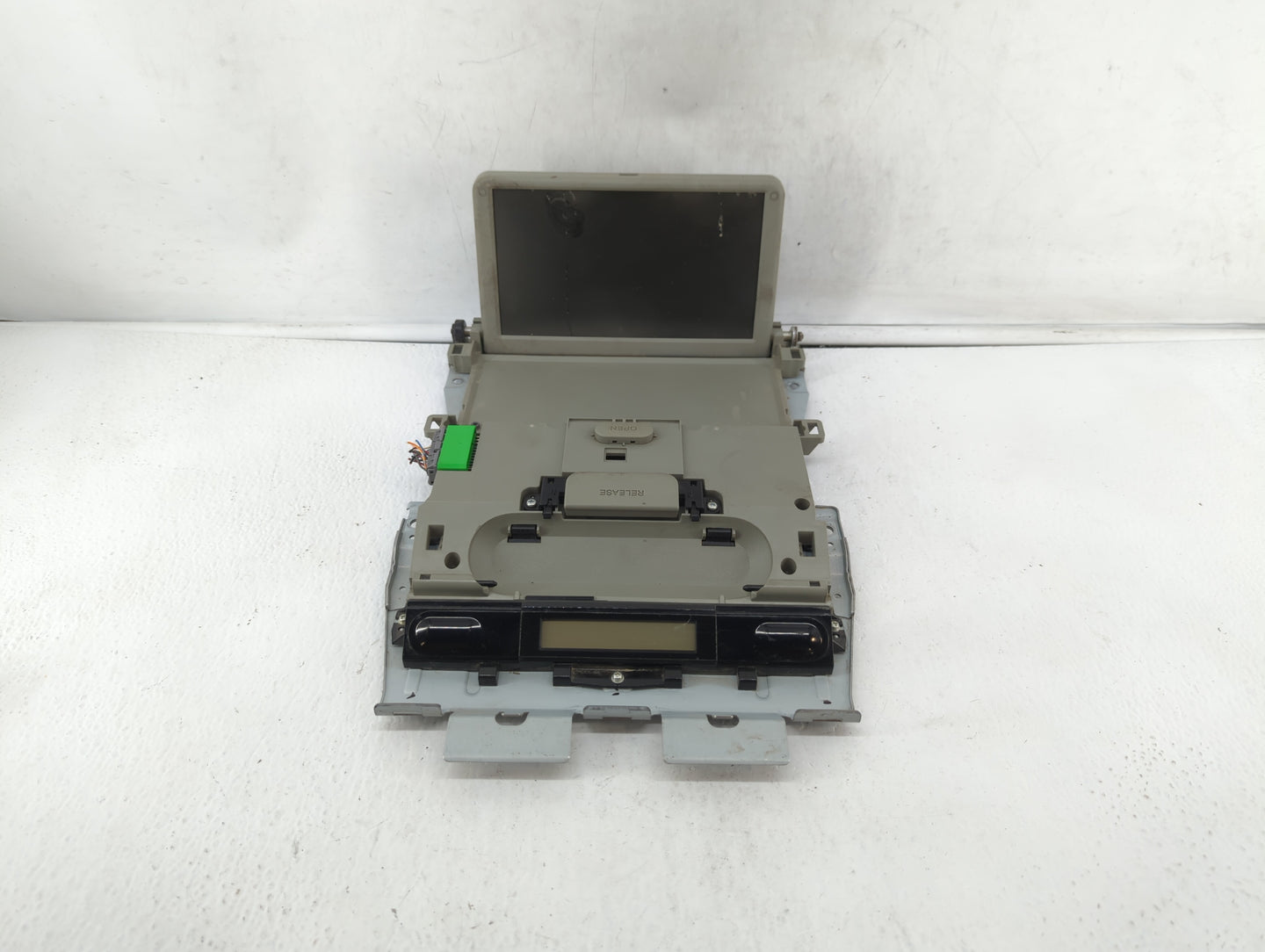 2005-2010 Honda Odyssey Information Display Screen Grey - Oemusedautoparts1.com