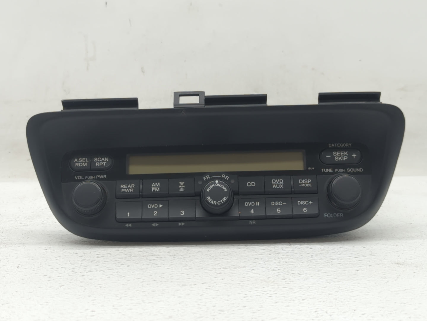 2005-2010 Honda Odyssey Am Fm Cd Player Radio Receiver - Oemusedautoparts1.com