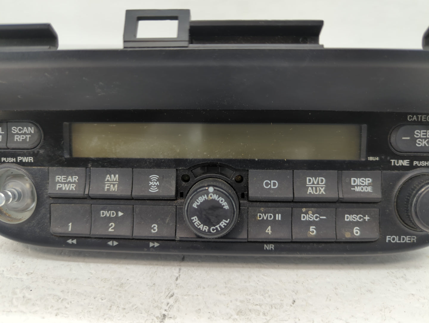 2005-2010 Honda Odyssey Radio AM FM Cd Player Receiver Replacement P/N:39100-SHJ-A310 39100-SHJ-A820 Fits OEM Used Auto Part